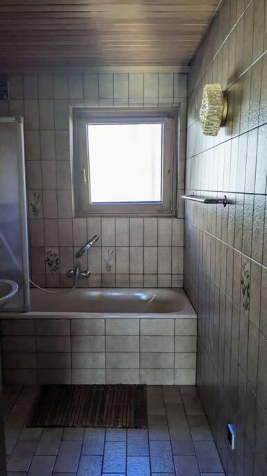 Zentrumsnahe Innenstadtwohnung Nuertingen Kültér fotó